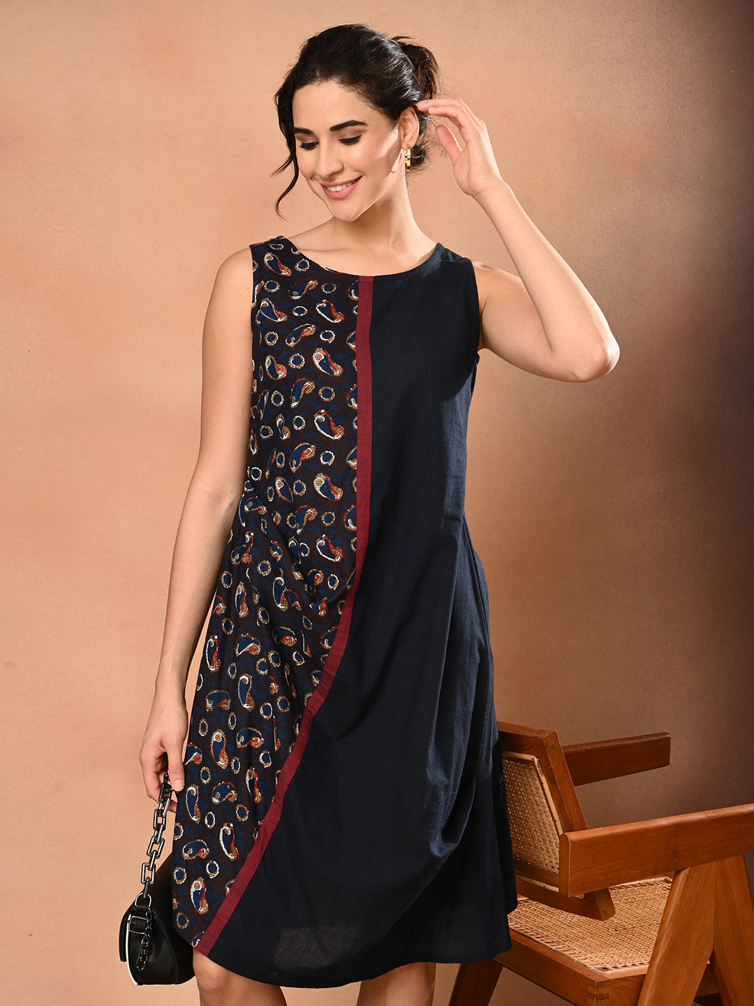 Dual Navy Midi in Handloom Cotton