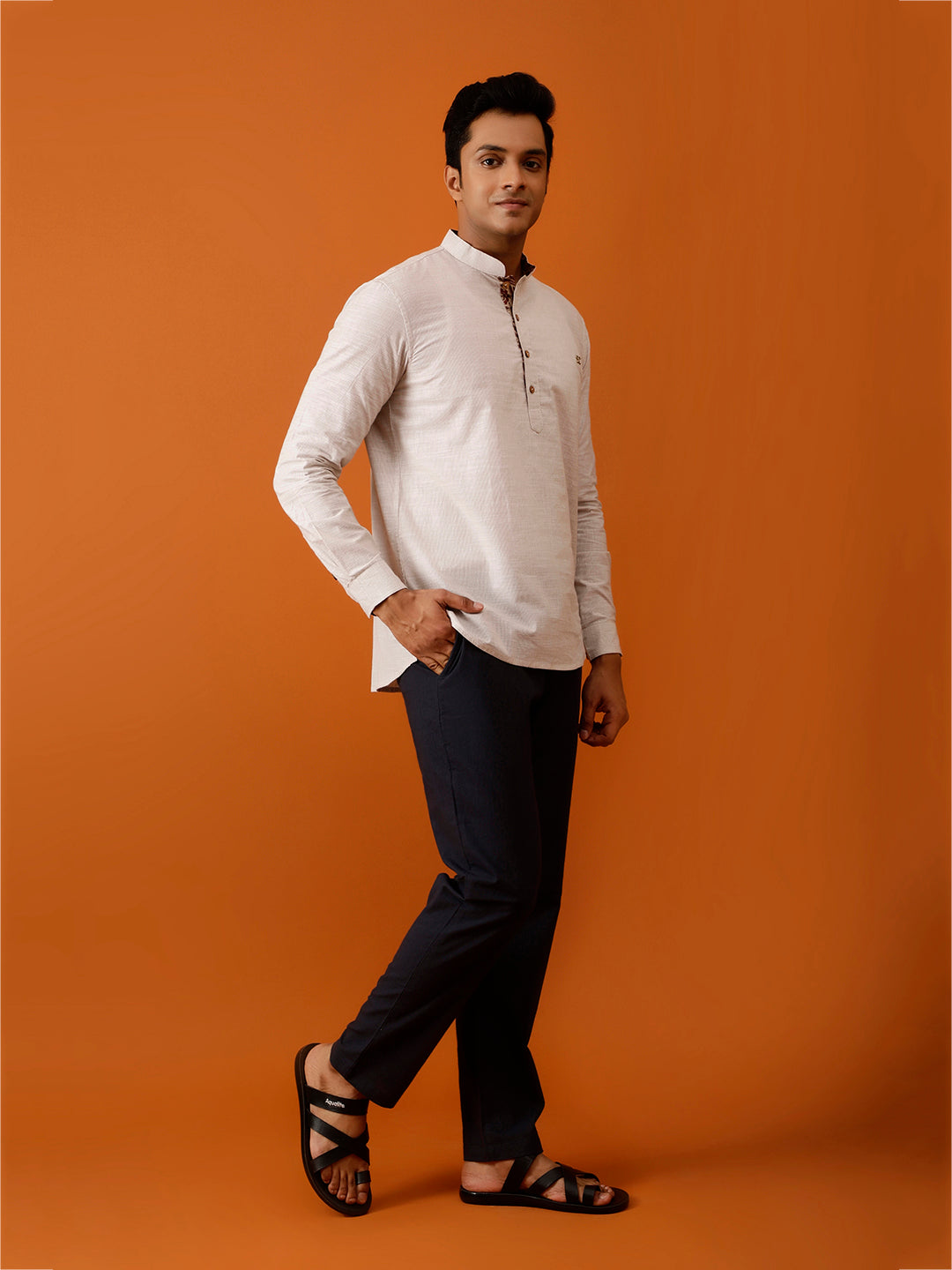 Short Kurta Off-White Full-Sleeve