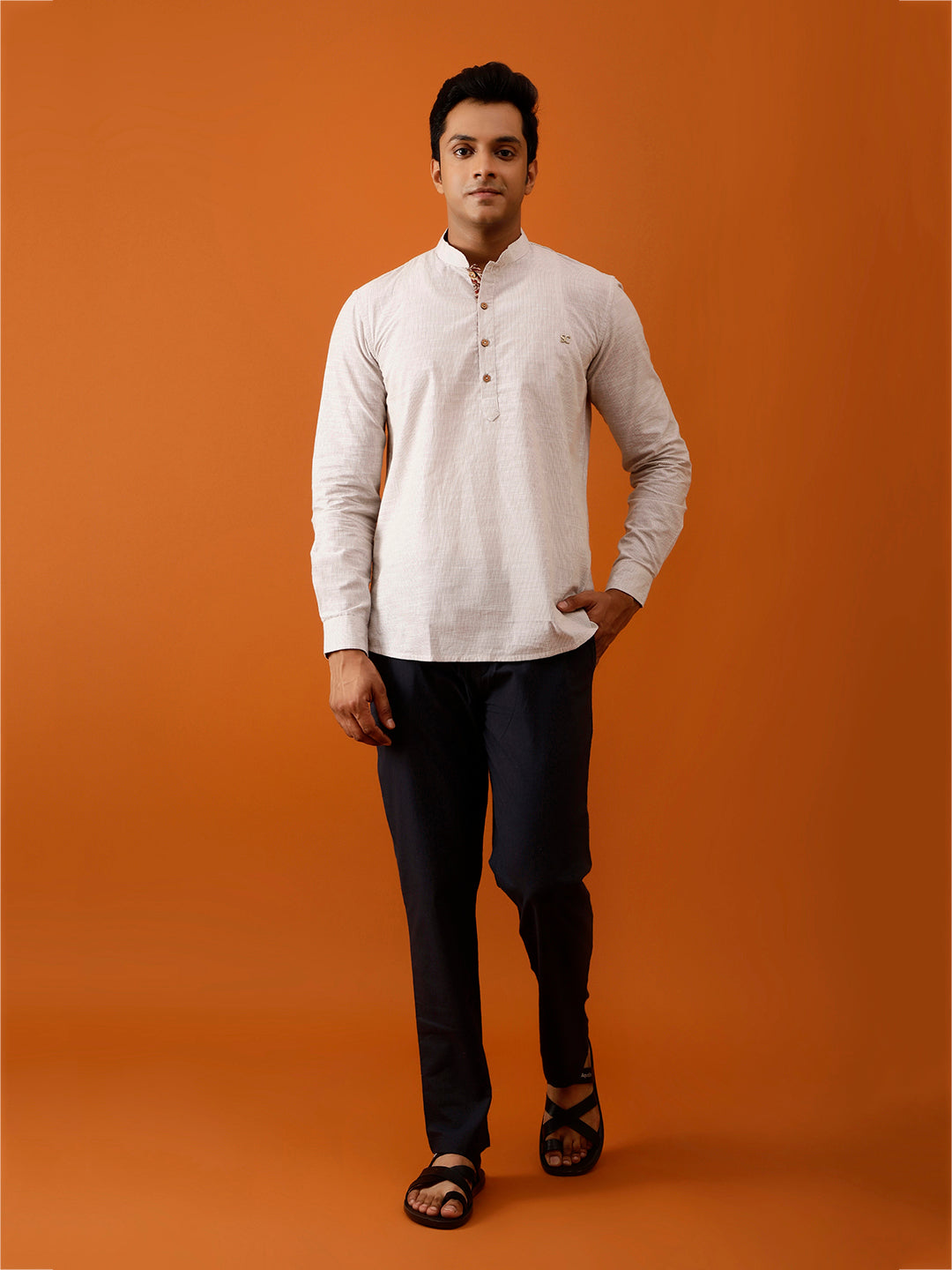 Short Kurta Off-White Full-Sleeve