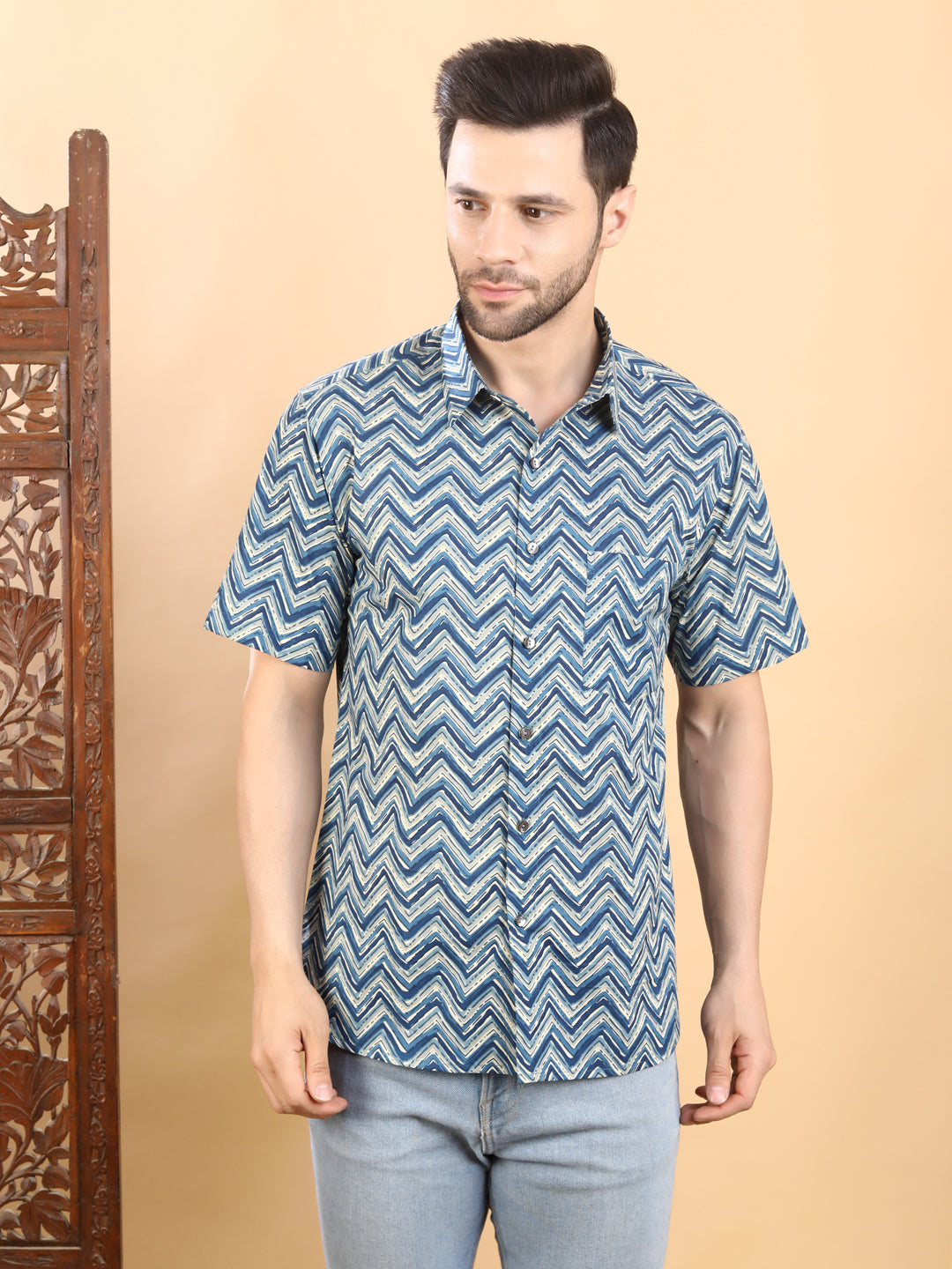 Half-Sleeves Blue Chevron Printed Short-Sleeve Shirt