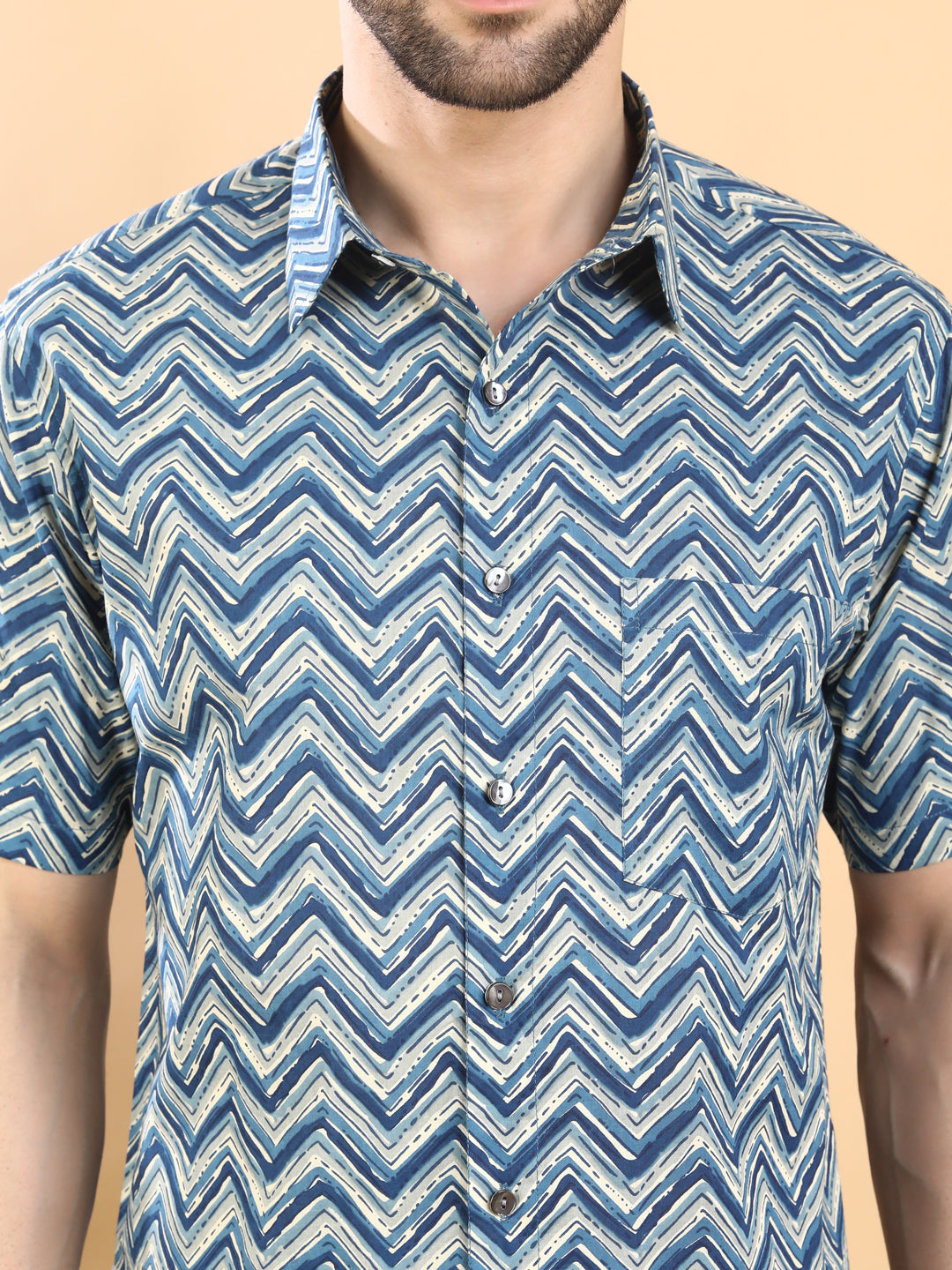 Half-Sleeves Blue Chevron Printed Short-Sleeve Shirt