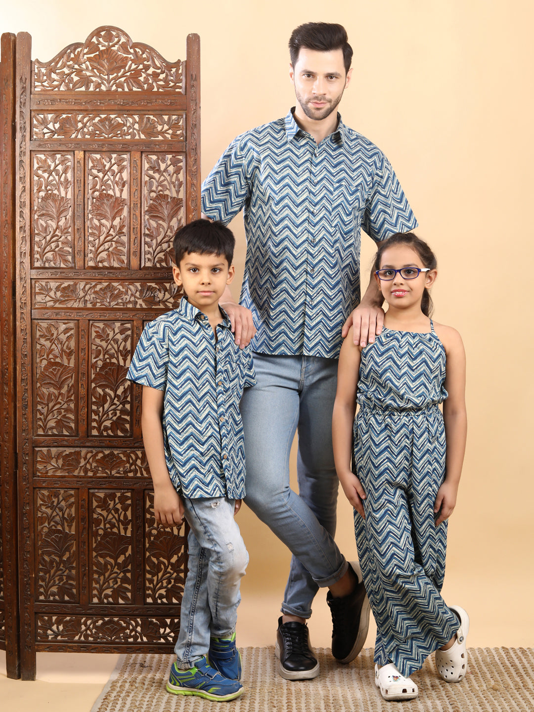 Half-Sleeves Blue Chevron Printed Short-Sleeve Shirt