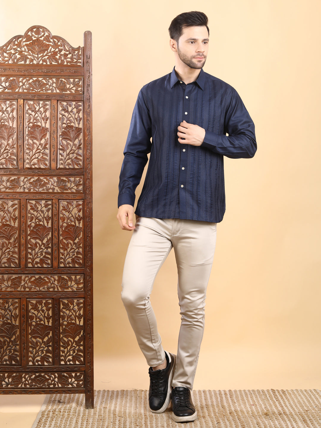 Men's Navy Blue Textured Pintuck Full Sleeve Casual Shirt